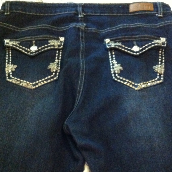 Womens Stretch Jeans NWOT