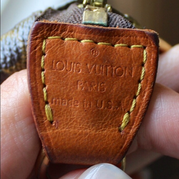 *SOLD*AUTHENTIC LOUIS VUITTON Pochette - Picture 3 of 4