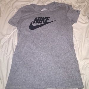 Gray Nike graphic tee