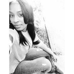 Meet your Posher, Keonia