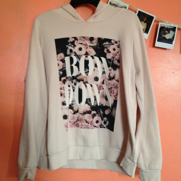 Sweater from forever 21
