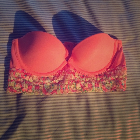 VS Pink Bra