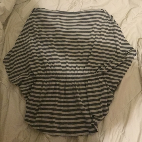 Gray Blouse - Picture 2 of 4