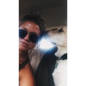 Meet your Posher, Abby