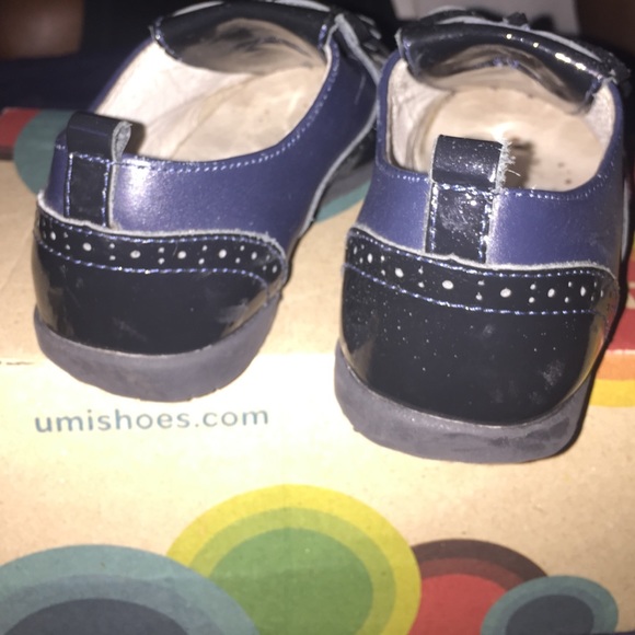 Shoes - Picture 3 of 3