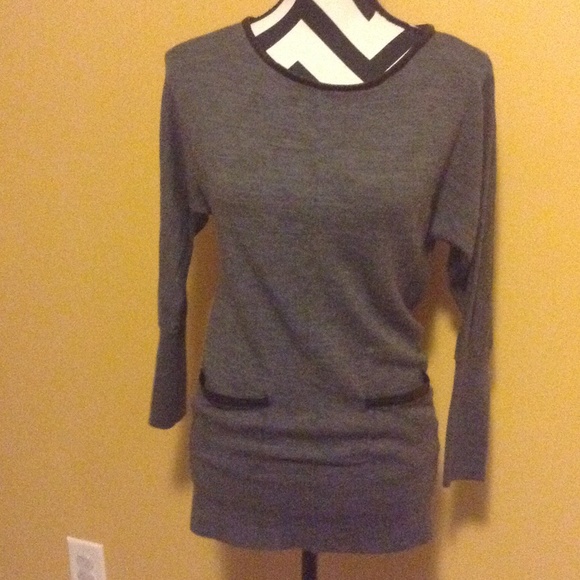 SOLD SOLD SOLD Nice Max Studio sweater sz.S 100% Merino Wool
