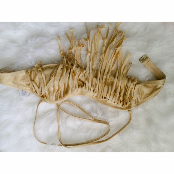 CLOSET CLEAROUT ‼️Fringe Bandeau Bikini Top - Picture 3 of 4