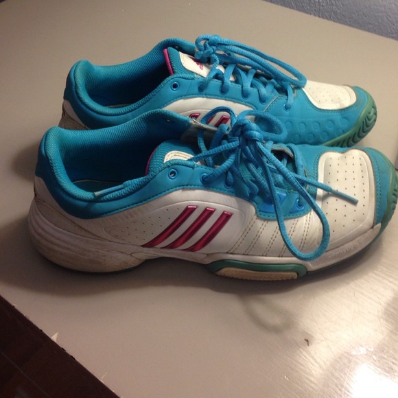 Adidas tennis shoes