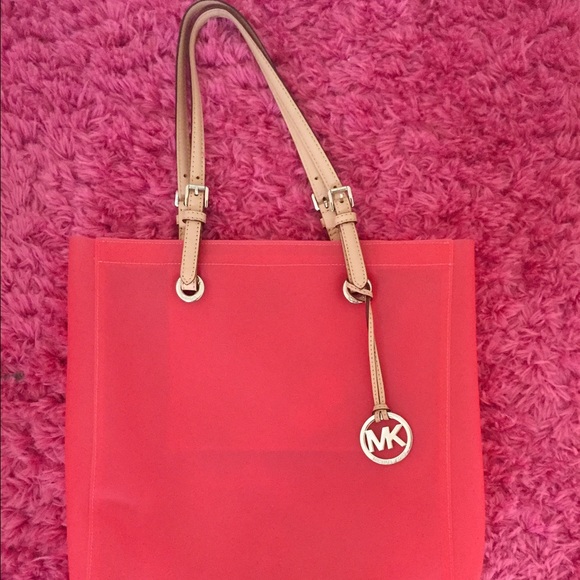 Michael Kors Jet Set Hot Pink Tote💖
