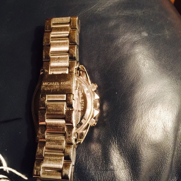 Watch - Picture 2 of 4