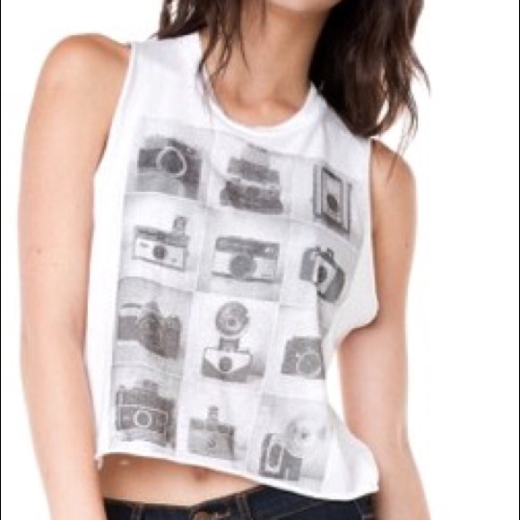 Brandy Melville Camera Tank - Picture 1 of 2