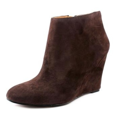 Dark brown suede bootie!