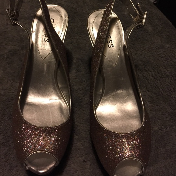 Guess wedges