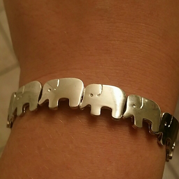 Charming Charlie Jewelry - NWT Elephant Bracelet