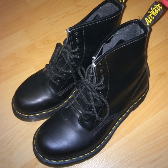 Dr. Martens Shoes - Black matte dr.martins