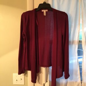 🚫SOLD IN BUNDLE 🚫 Maroon cover up