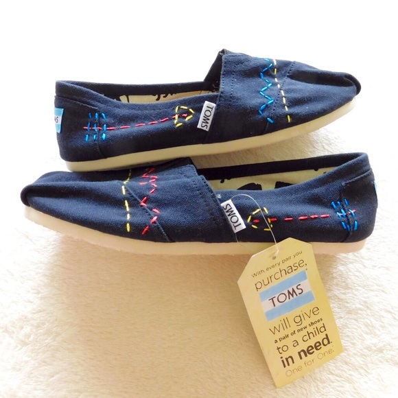 TOMS Shoes - TOMS Slip-Ons 7.5