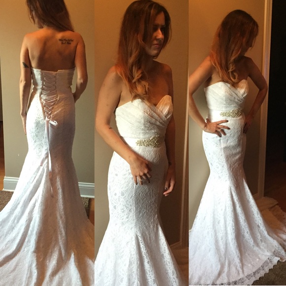 SOLD on Threadflip🎀 New Lace Wedding Gown🎀