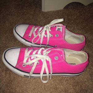 Pink Converse size 8