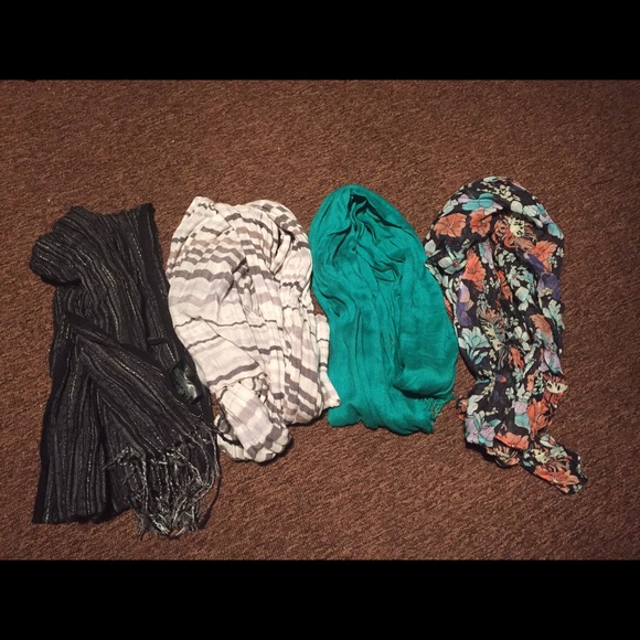 🍂4 Fashion Scarves🍂