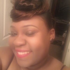 Meet your Posher, Latoya