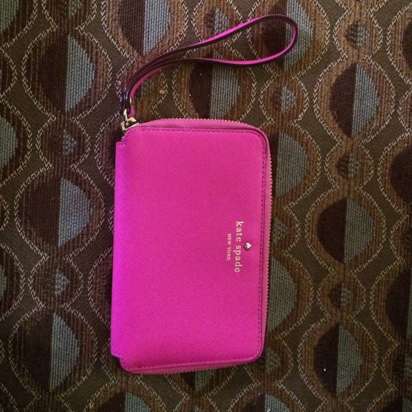 Kate Spade tec wristlet