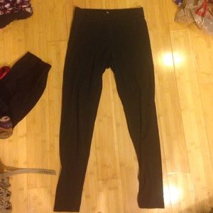 Black vs pink leggings