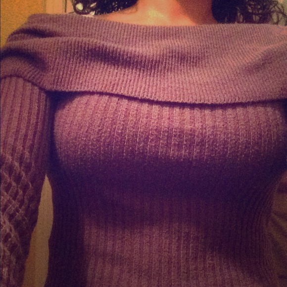 Long sleeve knit sweater