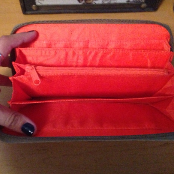 Gravis Wallet - Picture 2 of 2