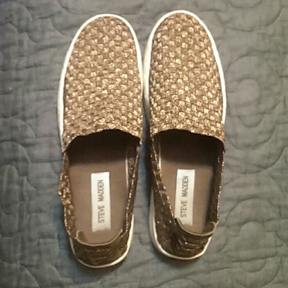 Steve Madden Slip ons