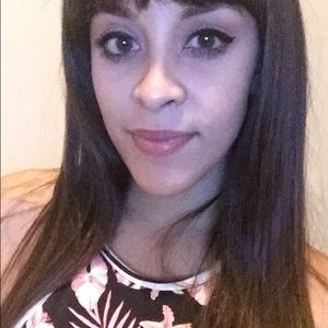 Meet your Posher, Jacquelyne