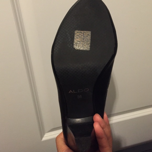ALDO black pumps size 6 good condition hardly used - Picture 3 of 4