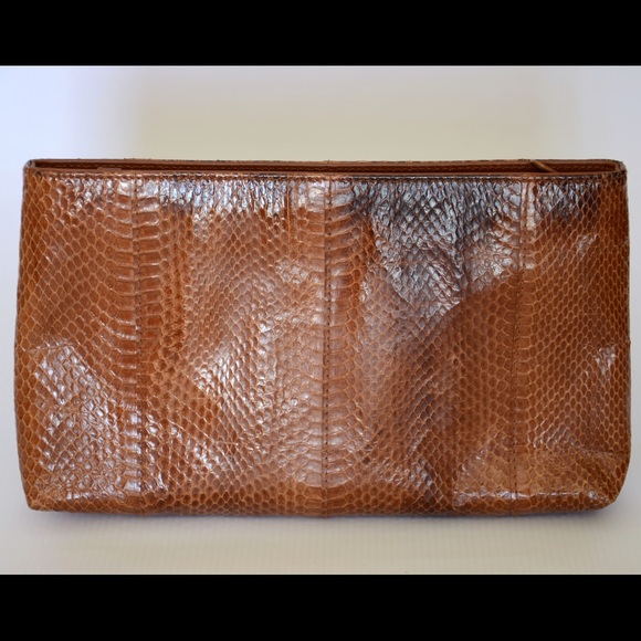 Handbags - ⚡️3rd HOUR SALE⚡️Genuine Water Snake Skin Clutch
