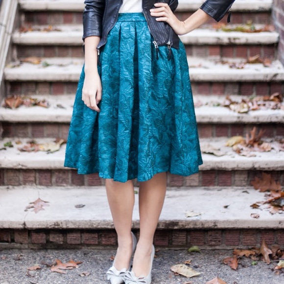 ❌SOLD❌ Nordstrom Jacquard Midi Skirt in Teal - Picture 4 of 4
