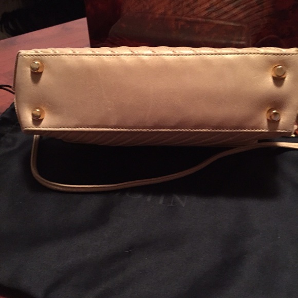 St. John handbag - Picture 4 of 4