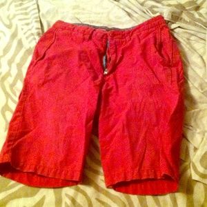 Vans shorts red