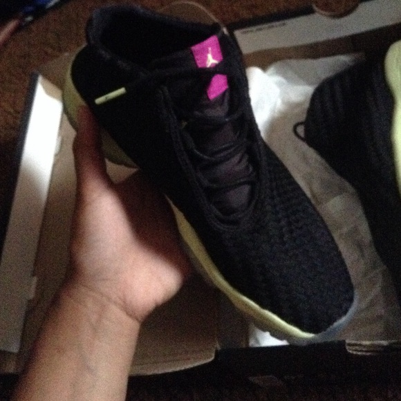 Jordan futures😻 - Picture 2 of 4