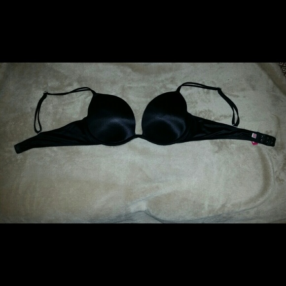 *** HOLD*** Pink Victoria Secrets Push Up Plunge