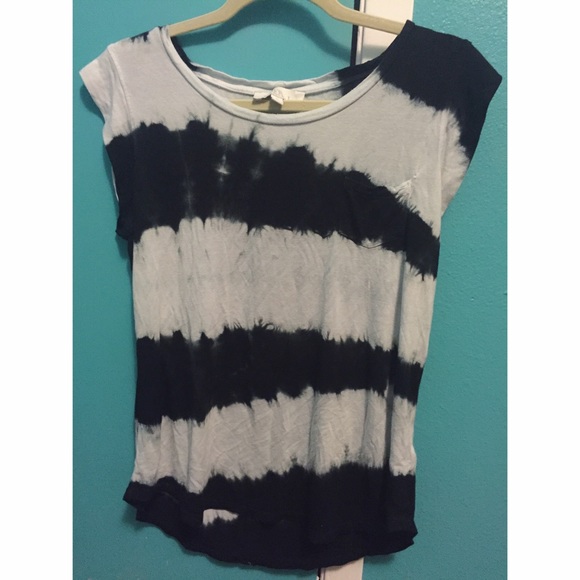 Black & white tie dye muscle tee