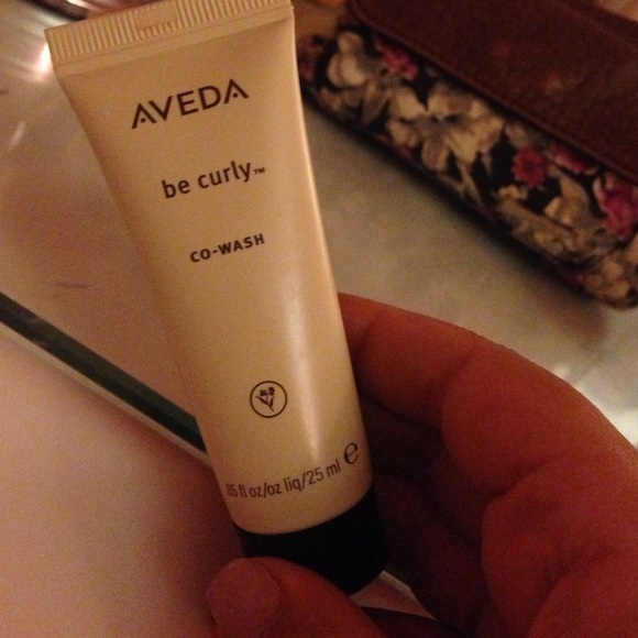 One Aveda shampoo. One mac paint pot in painterly.