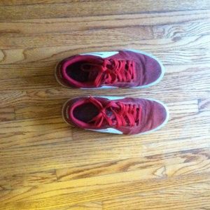 Lakai shoes