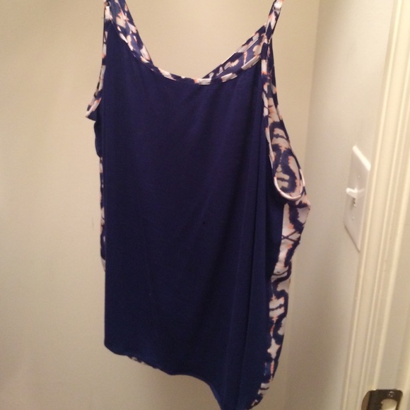 Top - Picture 2 of 2