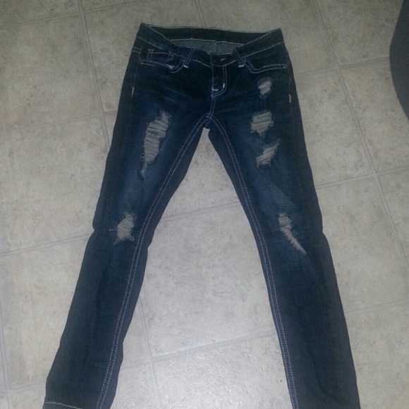 ripped skinny jeans