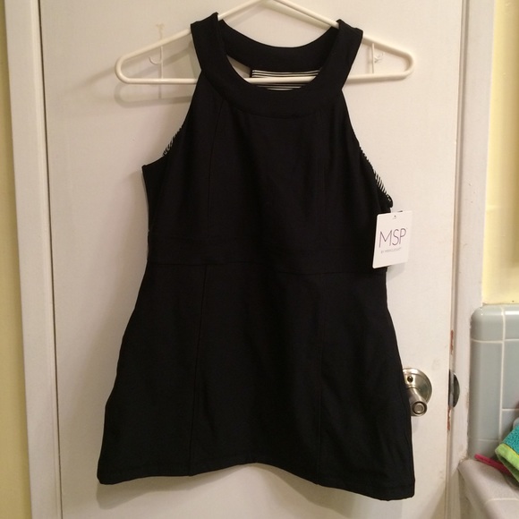 Black work out tank w/ built in bra