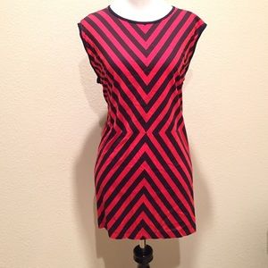 Uniqlo Red and Navy geometric sleeveless top