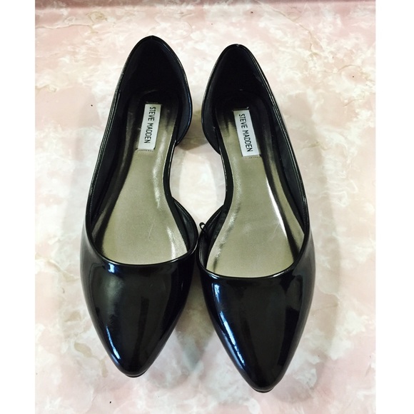 Steve Madden Shoes - Steve Madden flats!
