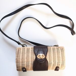 Braided clutch with leather details