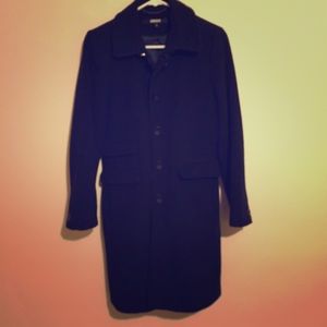 DKNY shirt collar Wool/cashmere coat. Size 4.