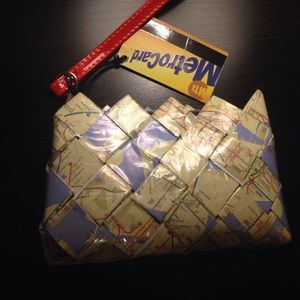 NYC Map Zippered Wristlet