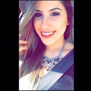 Meet your Posher, Daniela